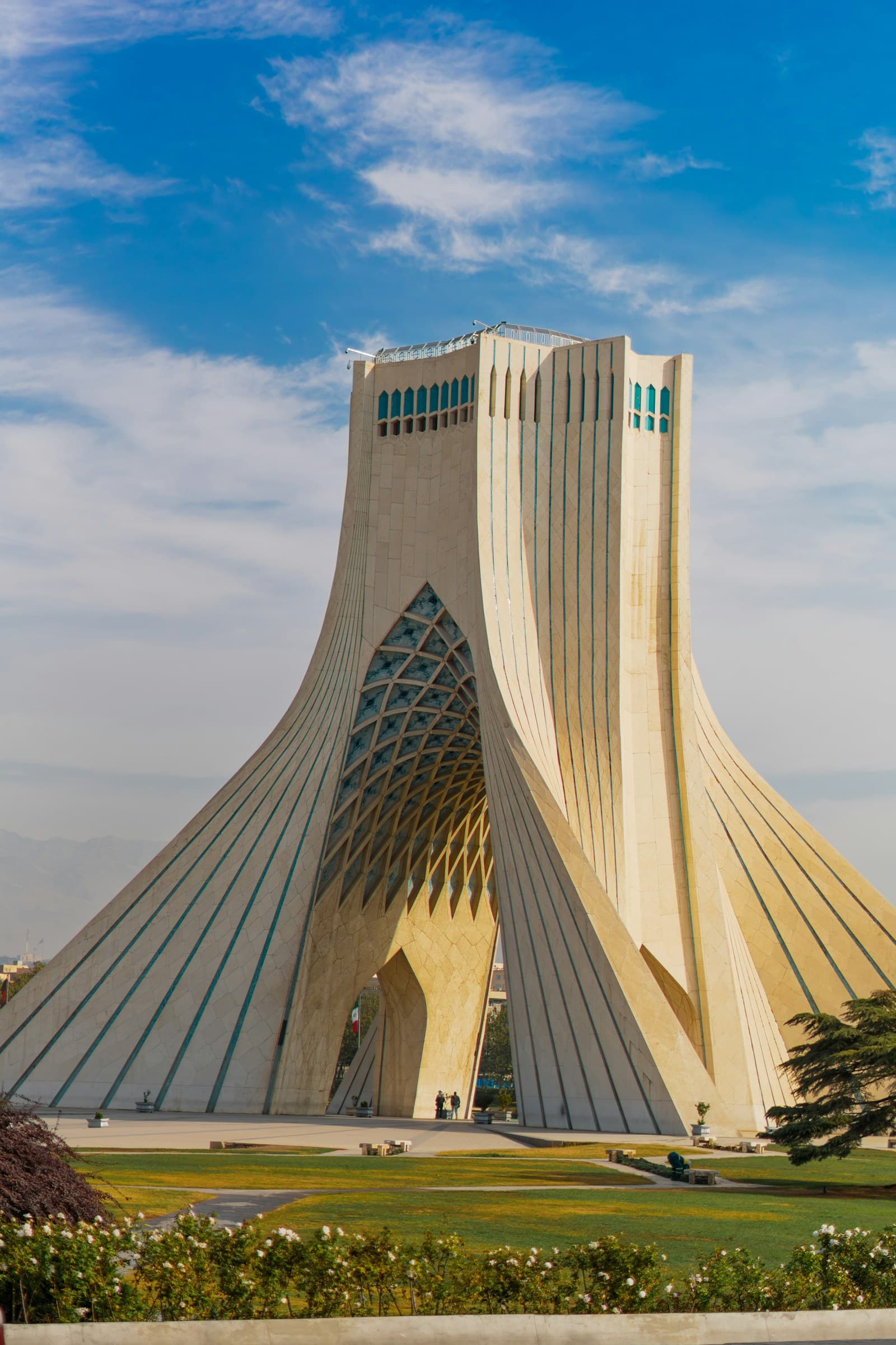 تهران مهرآباد